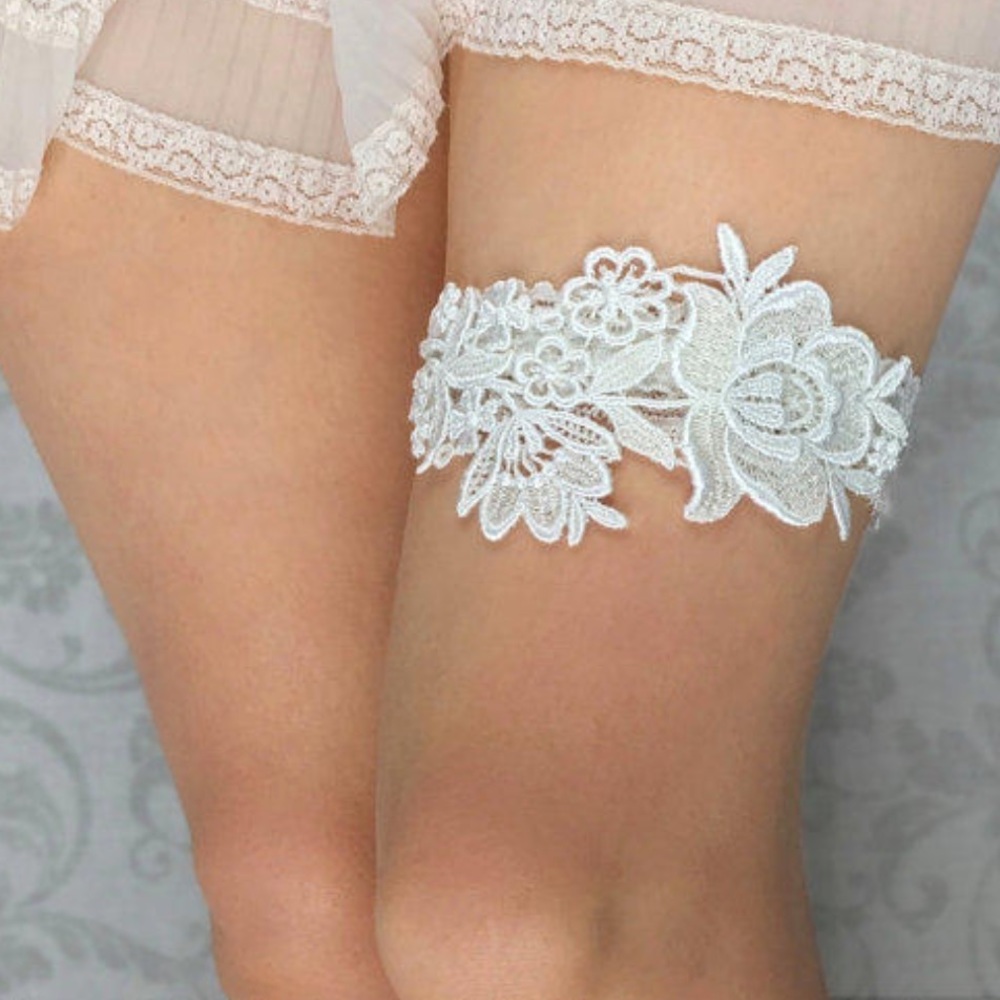Set of 2 Wedding Garters